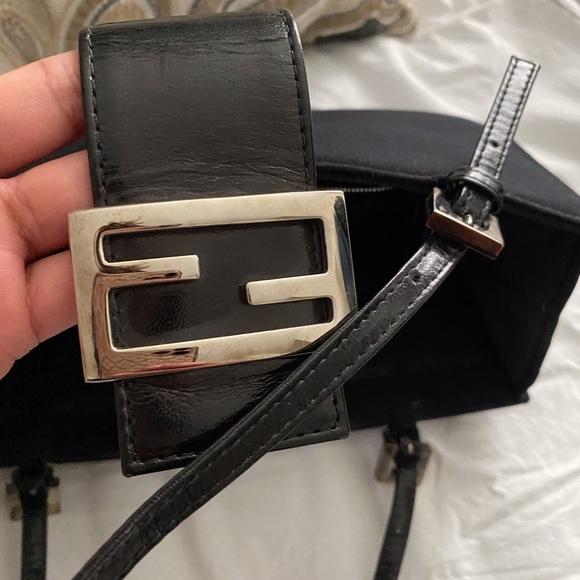 🖤Fendi baguette bag 🖤 - Picture 7 of 11